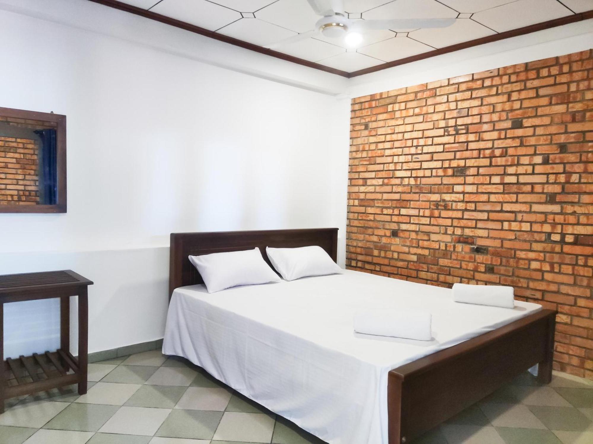 Chandra Holiday Home ดิคเวลลา ภายนอก รูปภาพ