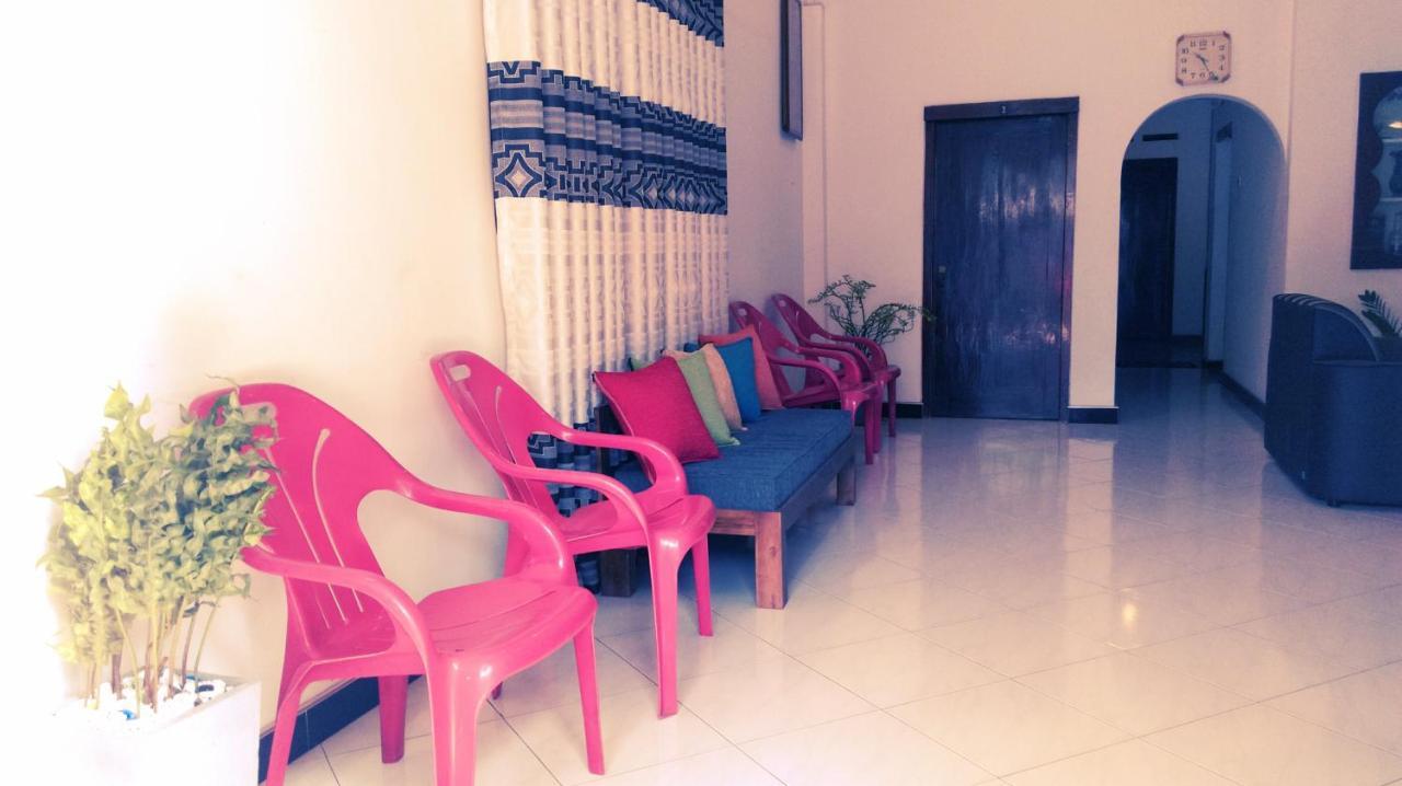 Chandra Holiday Home ดิคเวลลา ภายนอก รูปภาพ