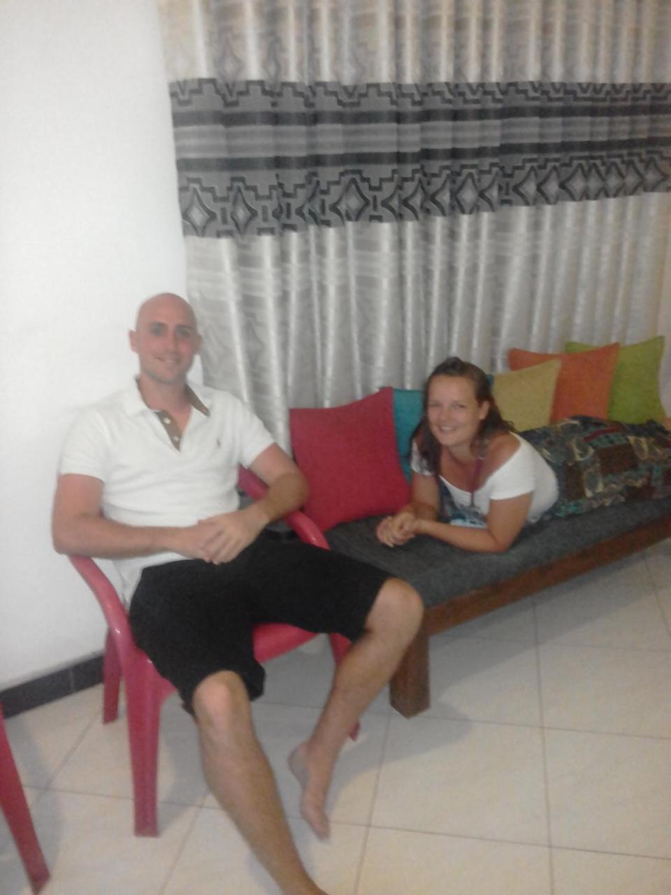 Chandra Holiday Home ดิคเวลลา ภายนอก รูปภาพ